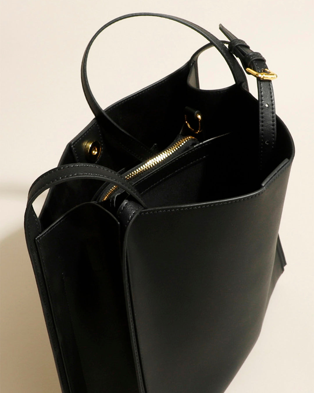 Mira Carryall Tote